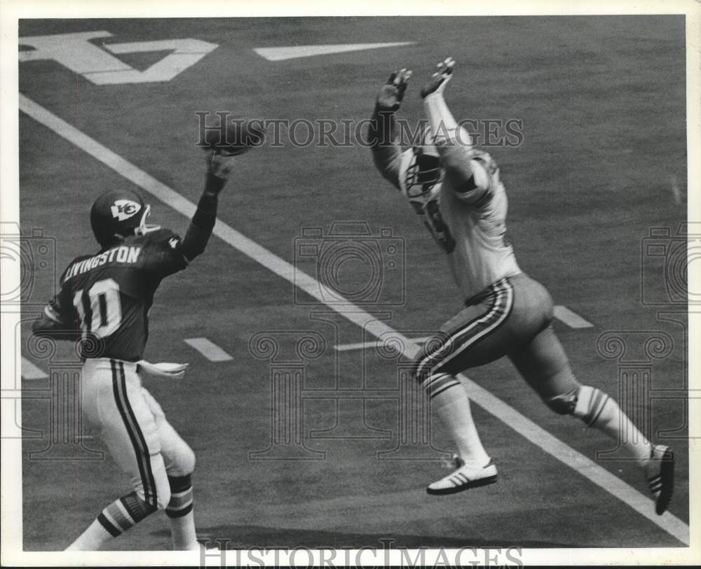 1978 Press Photo Houston Oilers football player Ted Washington vs. Kansas City - Historic Images