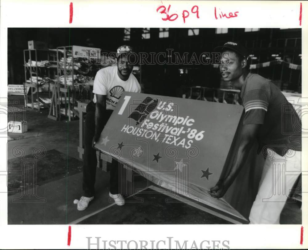 1986 Press Photo Delbert Bouldin and Randy Almon at Olympic Festival in Houston - Historic Images