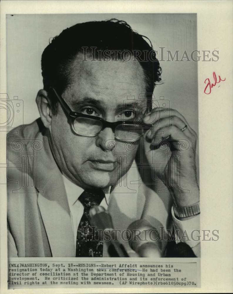 1970 Press Photo HUD director Robert Affeldt announces resignation - Washington - Historic Images