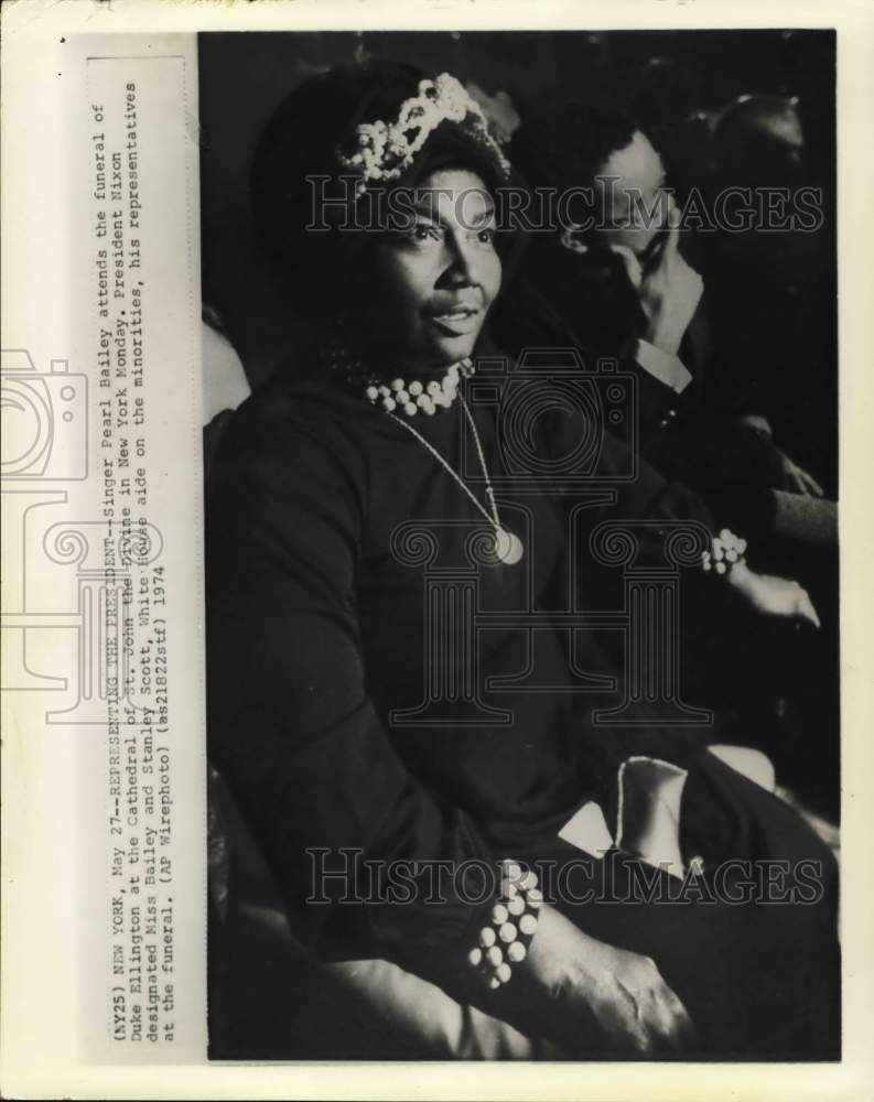 1974 Press Photo New York-Singer Pearl Bailey at funeral of Duke Ellington - Historic Images