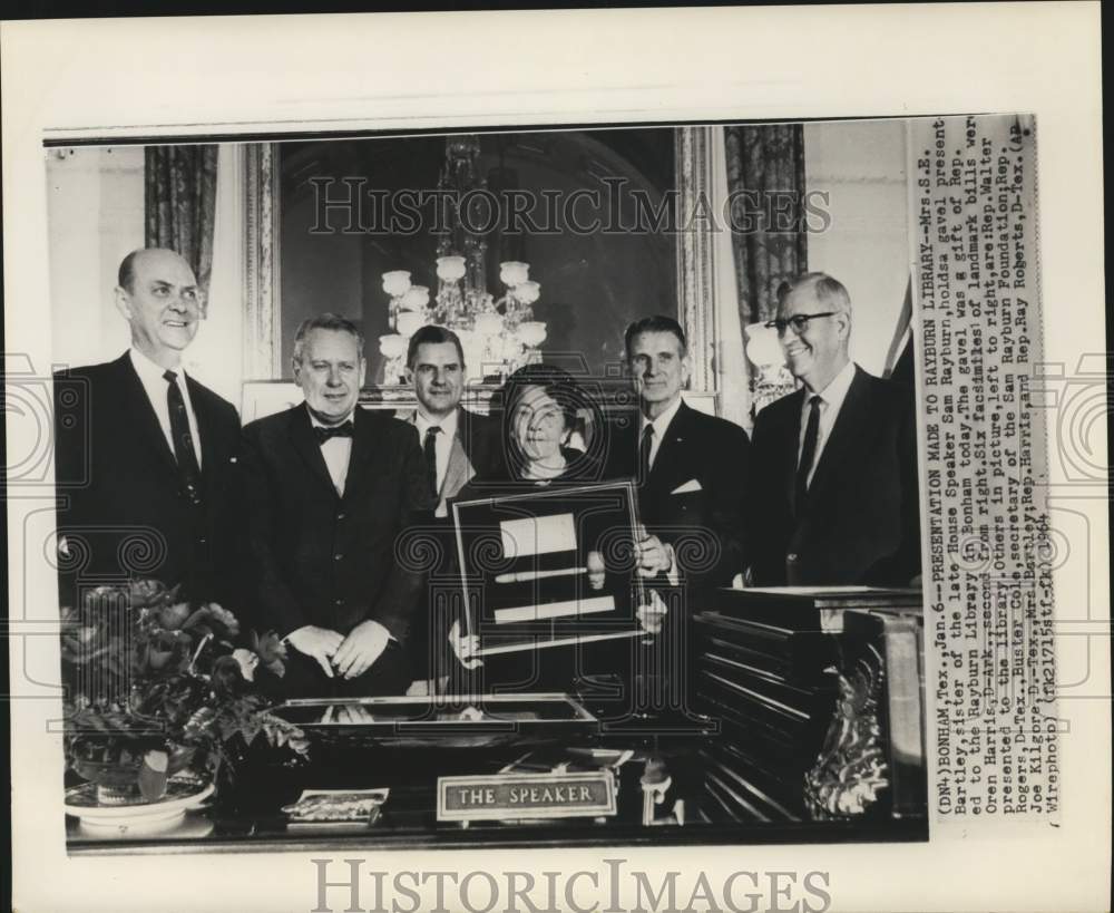 1964 Bonham, Texas-Dignitaries present gavel to Mrs. S.E. Bartley-Historic Images