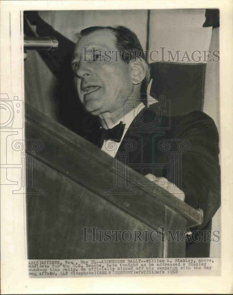 1958 Press Photo William Blakley kicks off Senate campaign in Abilene, Texas - Historic Images