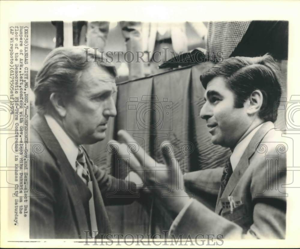 1974 Press Photo Arkansas politicians Dale Bumpers, Mike Dukakis in Missouri - Historic Images