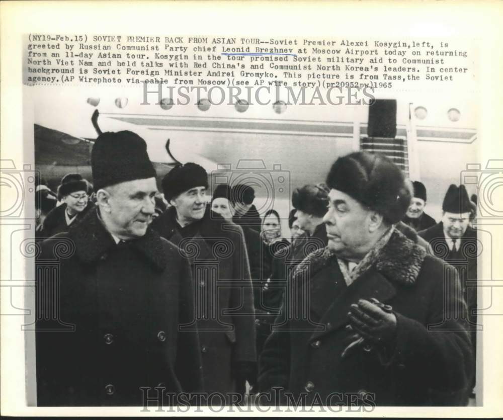 1965 Soviet Premier Kosygin welcomed back to Moscow by Brezhnev-Historic Images