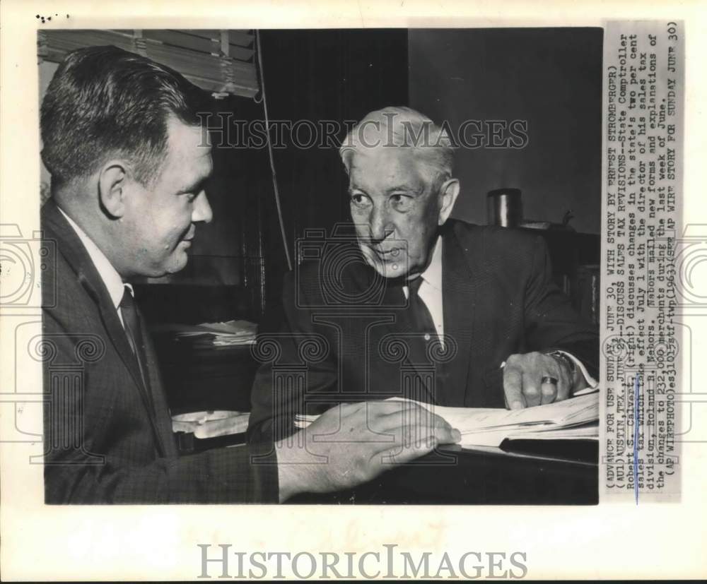 1963 Press Photo State Comptroller Robert S. Calvert,  Tax Dir. Roland R. Nabors - Historic Images