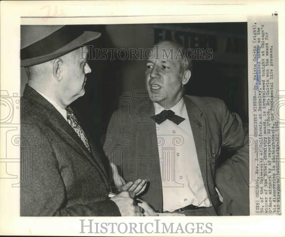 1961 Nobel Prize Winner Dr. Melvin Calvin with Reporter at O'Hare - Historic Images