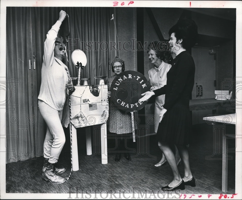 1972 Press Photo ladies of the American Business Women&#39;s Association - hcx00342-Historic Images