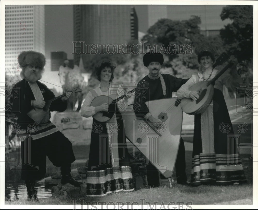 1987 Press Photo Members of the Houston Balalaika Society , Musical Instrument - Historic Images