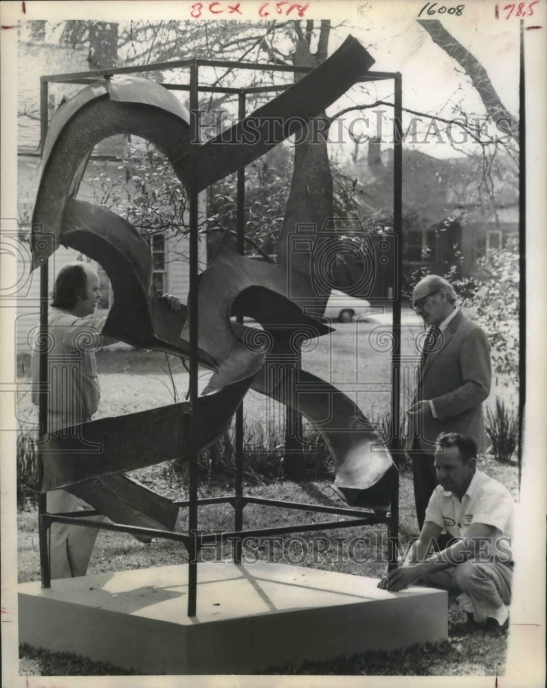 1969 Cage Sculpture at art department of University of St. Thomas - Historic Images