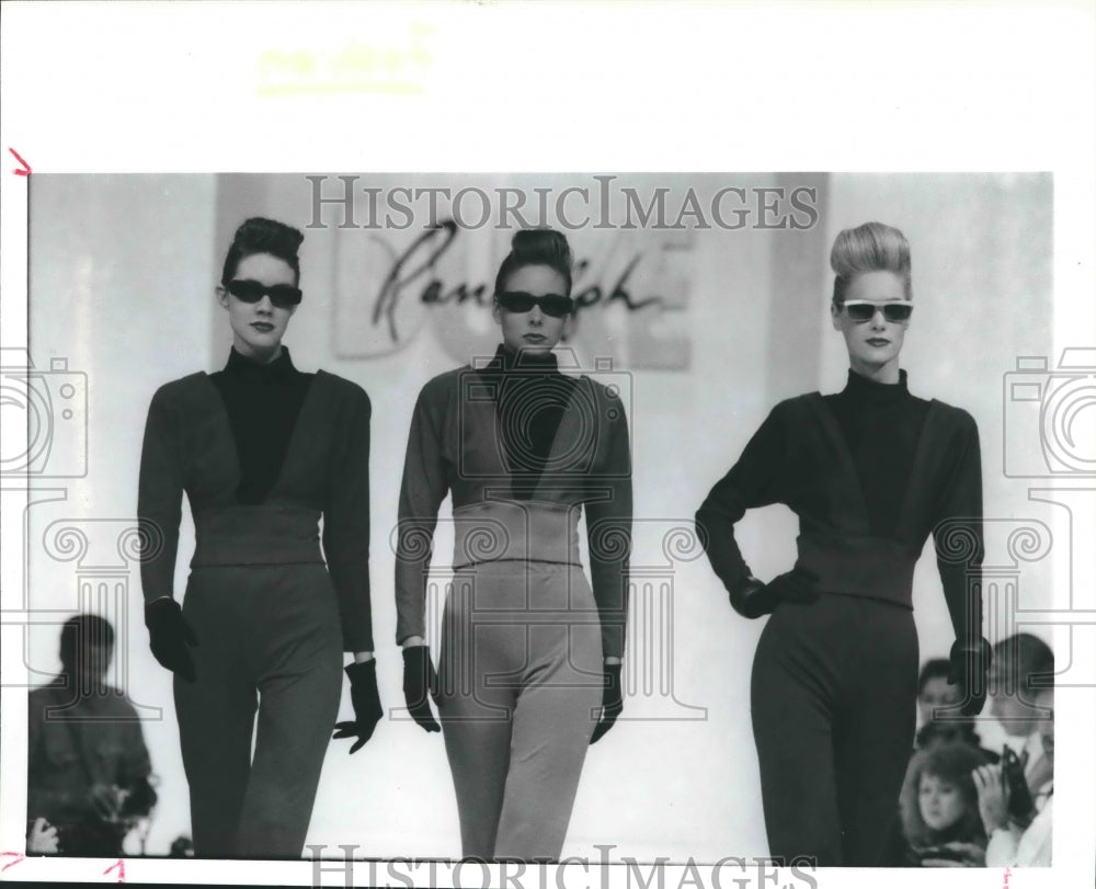1988 Press Photo Models of Randolph Duke Fashion & Designs Skintight Clothing-Historic Images