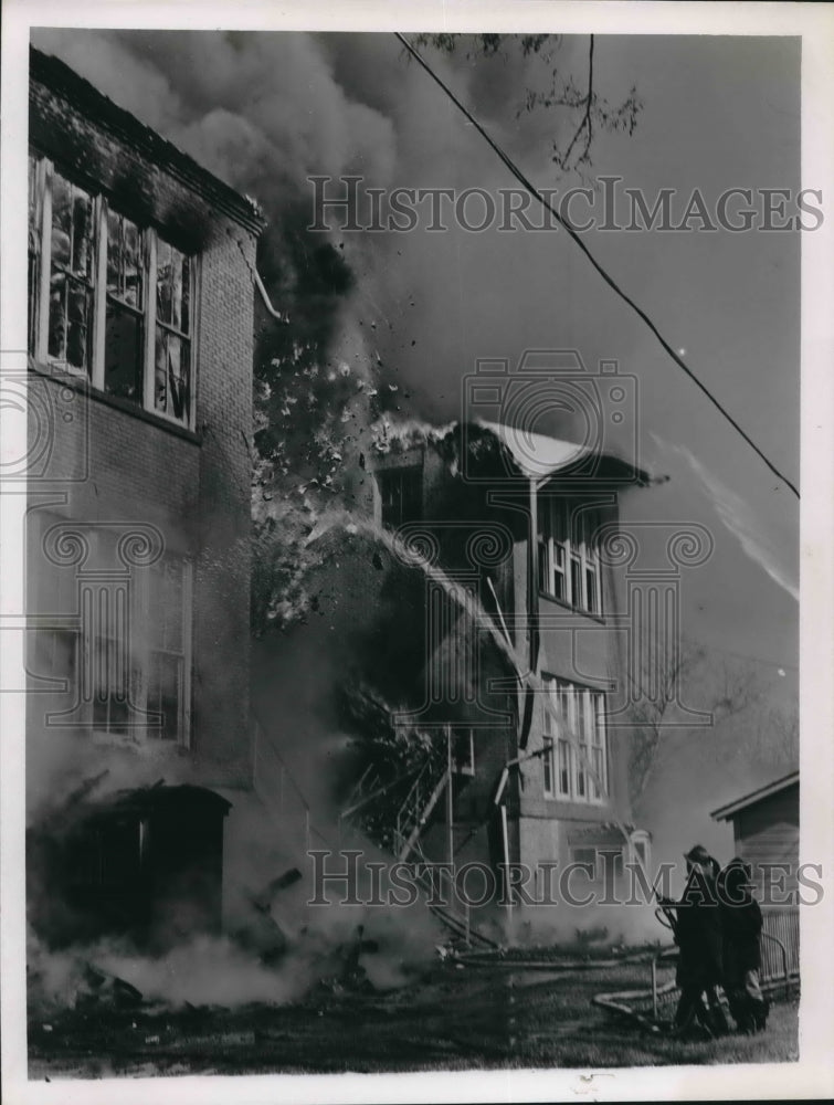 1961 Press Photo Firefighters spray water on Blaze at Cooley Elementary School-Historic Images