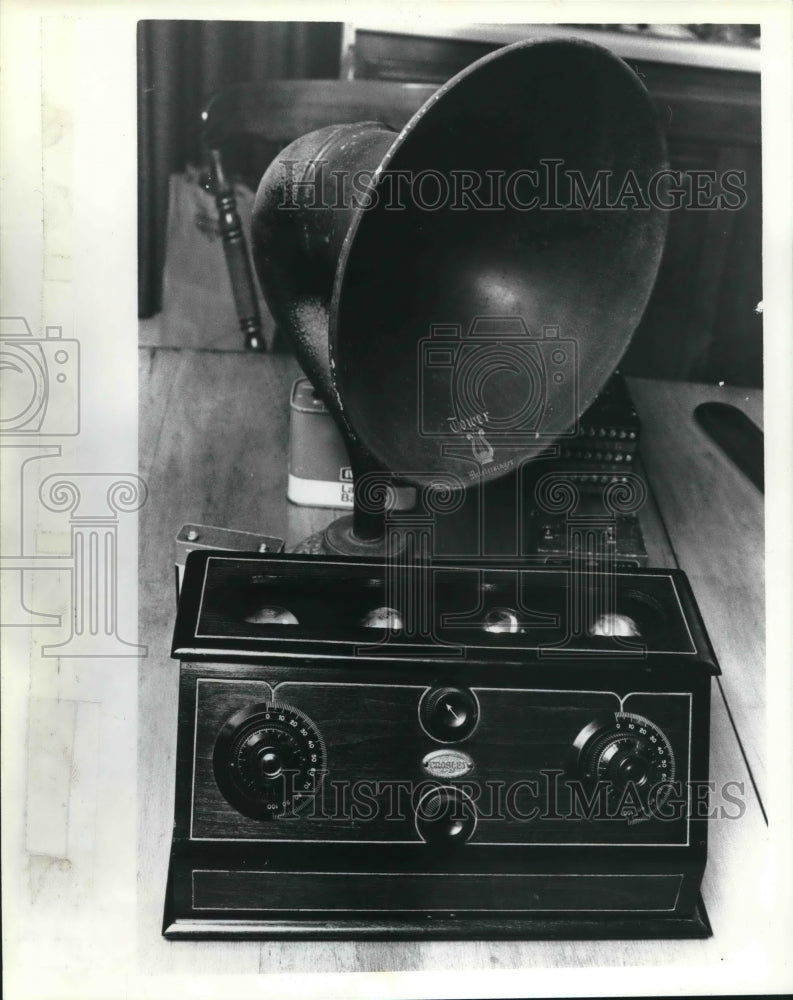 1978 A radio of Frank Cooper, Houston vintage radio association - Historic Images