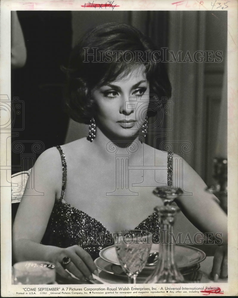 1961 Press Photo Italian Actress Gina Lollobrigida As A Playgirl Dress Designer - Historic Images