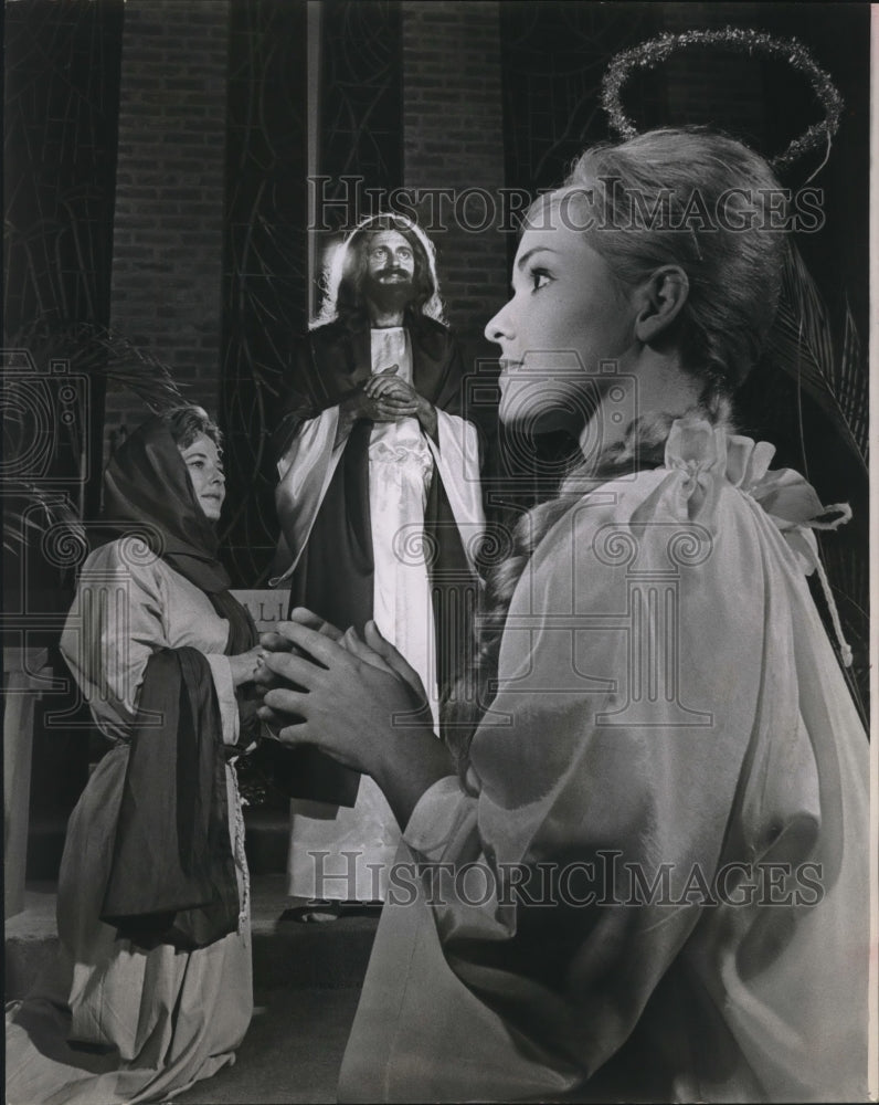 1965 Press Photo Rose Marie Scott in St. Andrew Lutheran Church pageant, Houston-Historic Images