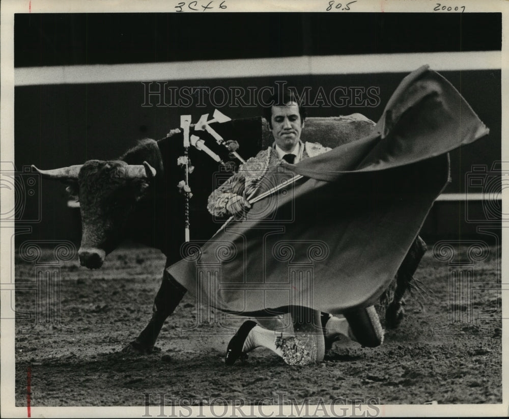 1969 Matador Jaimie Bravo and Bull. - Historic Images