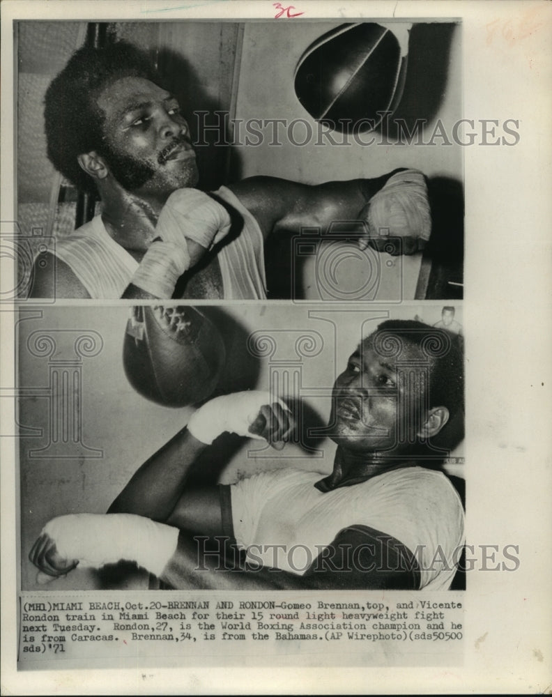 1971 Heavyweight Boxer Gomeo Brennan & Vicente Rondon Train in Miami - Historic Images