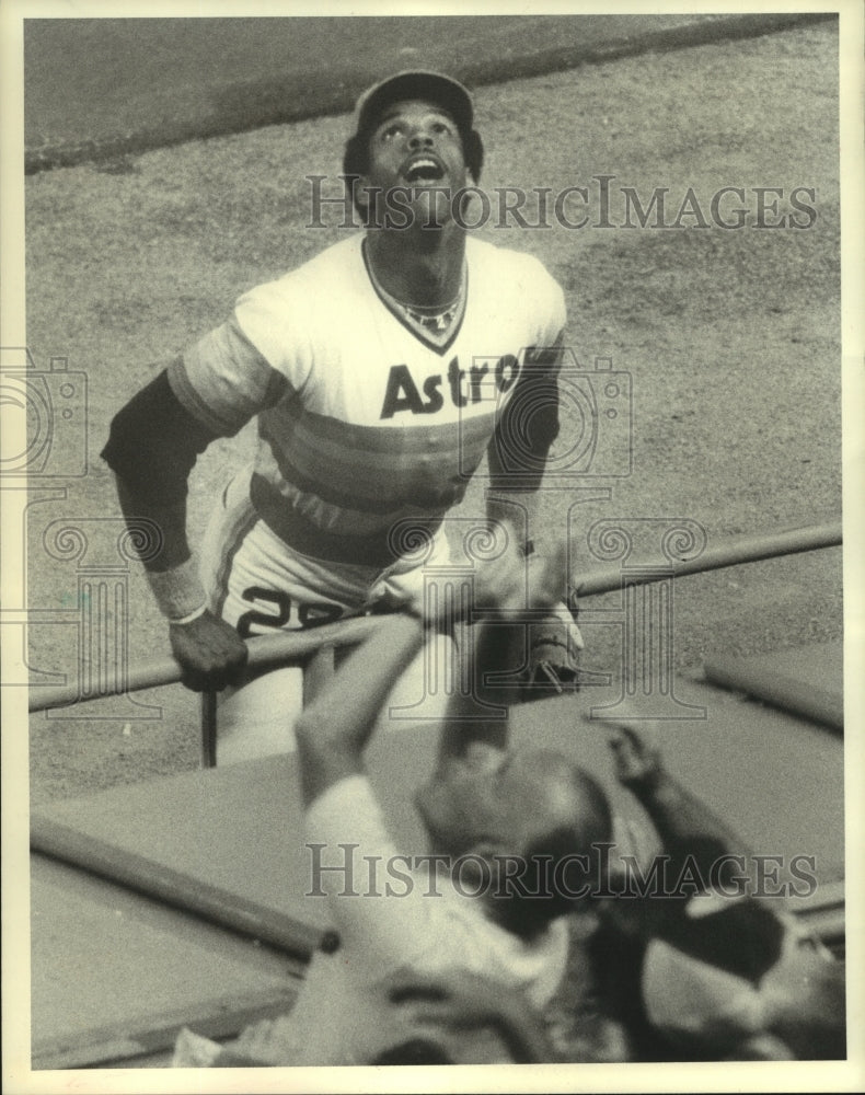 1979 Astros Cesar Cedeno watches foul ball out of reach - Historic Images