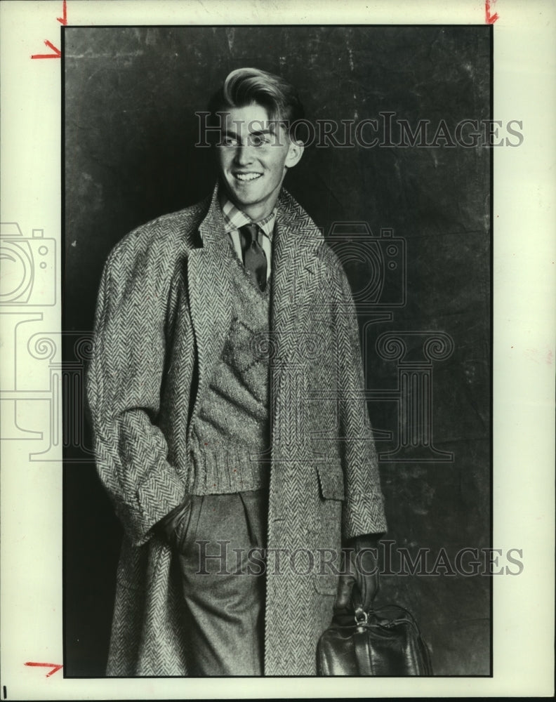 1984 Press Photo Jeffrey Banks models for Womack Fall Fasion - Historic Images