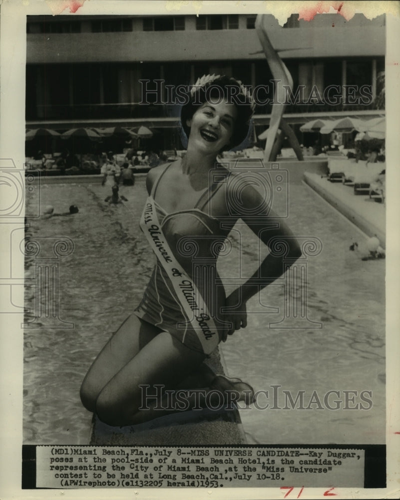 1953 Press Photo Miss Universe Candidate Kay Daggar, At Miami Beach Hotel Pool. - Historic Images