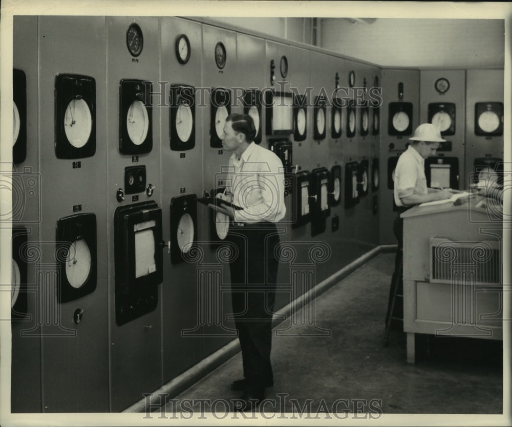 1949 Ethylene Purification Control Room At Monsanto Chemical Co. - Historic Images