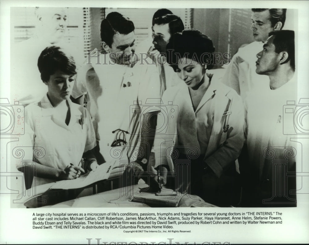 1987 Press Photo The Cast of Actors in the movie "The Interns" - Historic Images
