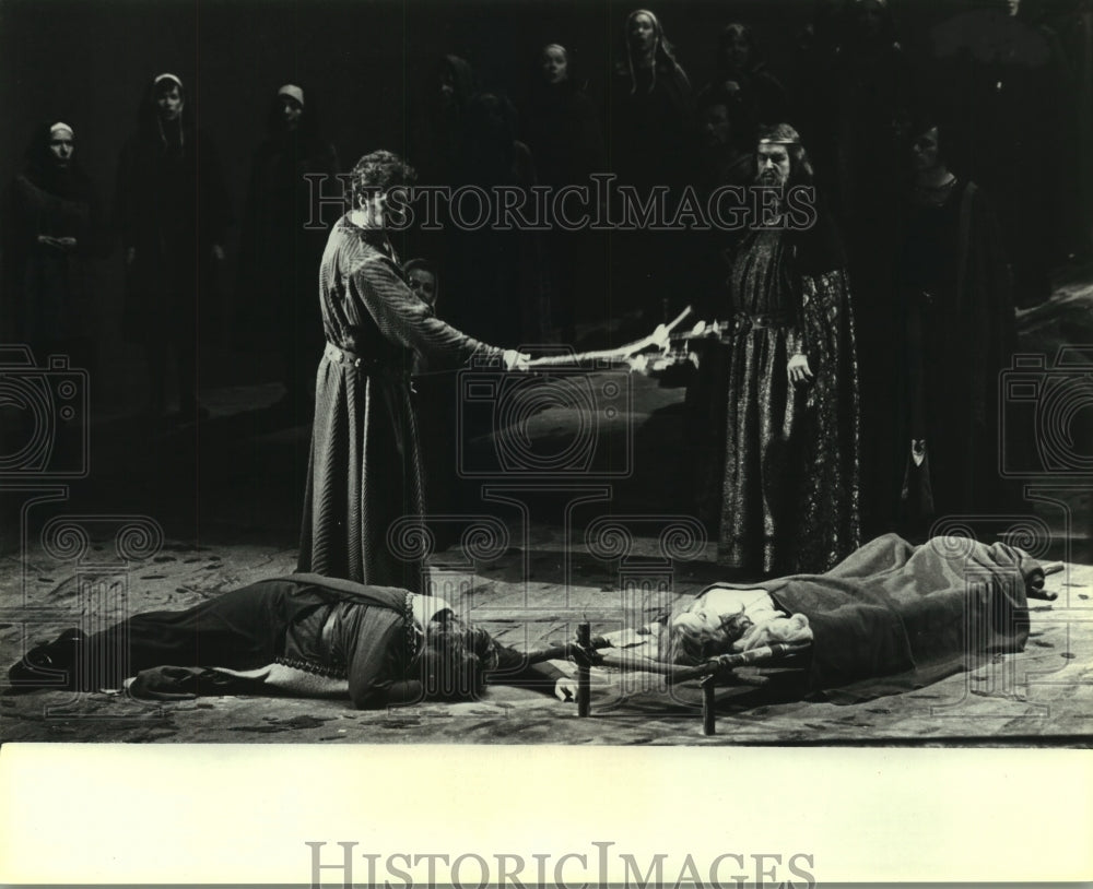 1987 Metropolitan Opera scene in Tannhaeuser - Historic Images