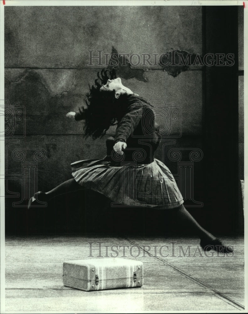 1990 Mireille Leblanc of O Vertigo Danse Performs Train d'enfer. - Historic Images