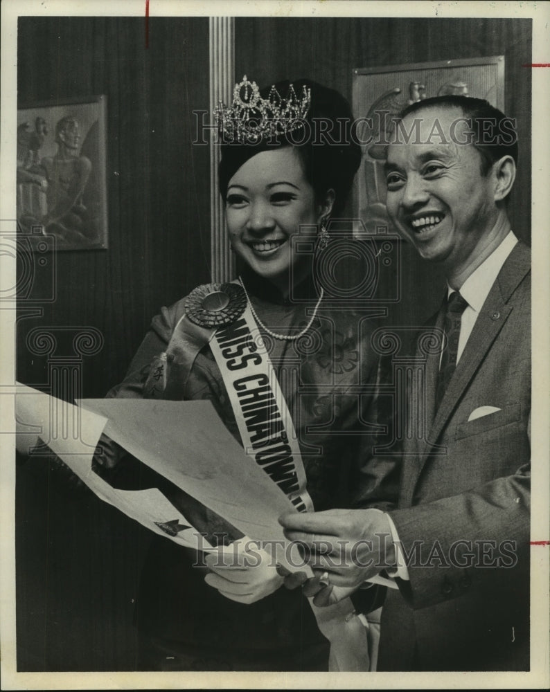 1971 Press Photo Marion Lee, Miss Chinatown U.S.A. visits Houston - hcx12117- Historic Images