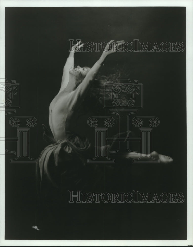 1980 Rachel Nelson, Artist in residence at the University of Utah - Historic Images