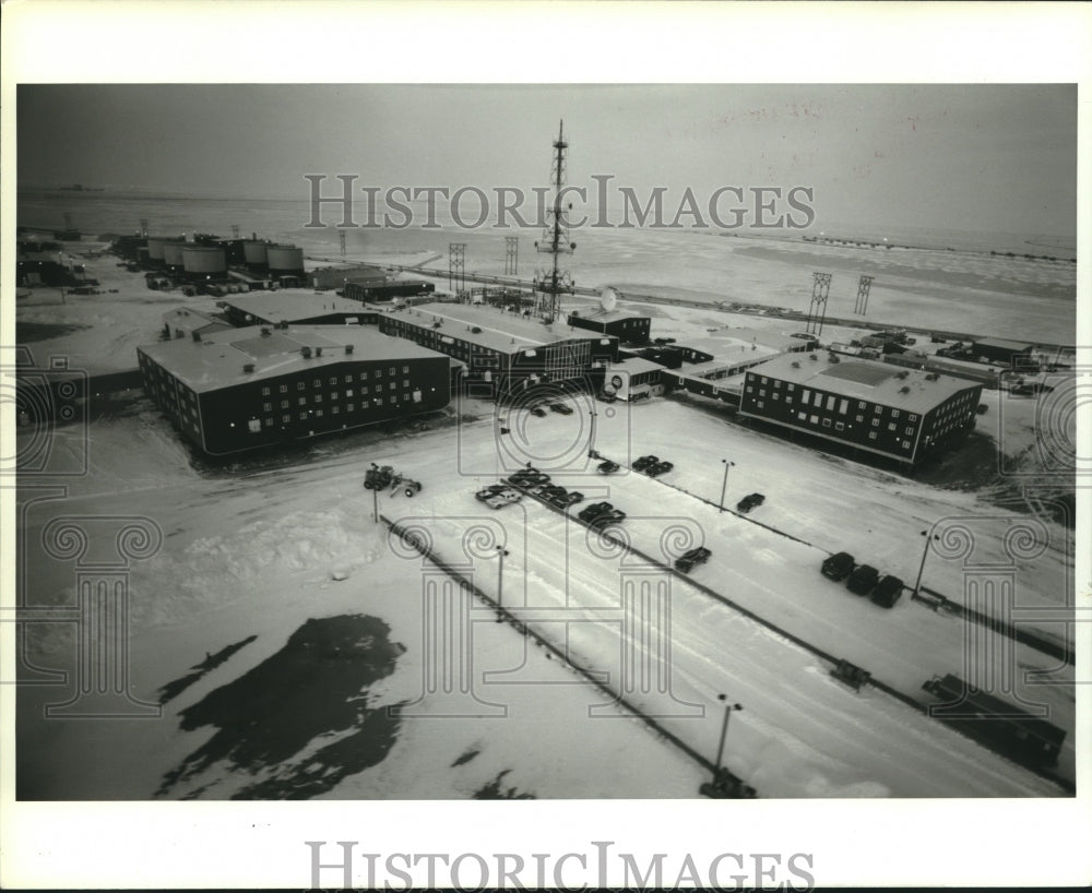 1987 Standard Oil&#39;s Base Operations Center, Prudhoe Bay, Alaska - Historic Images