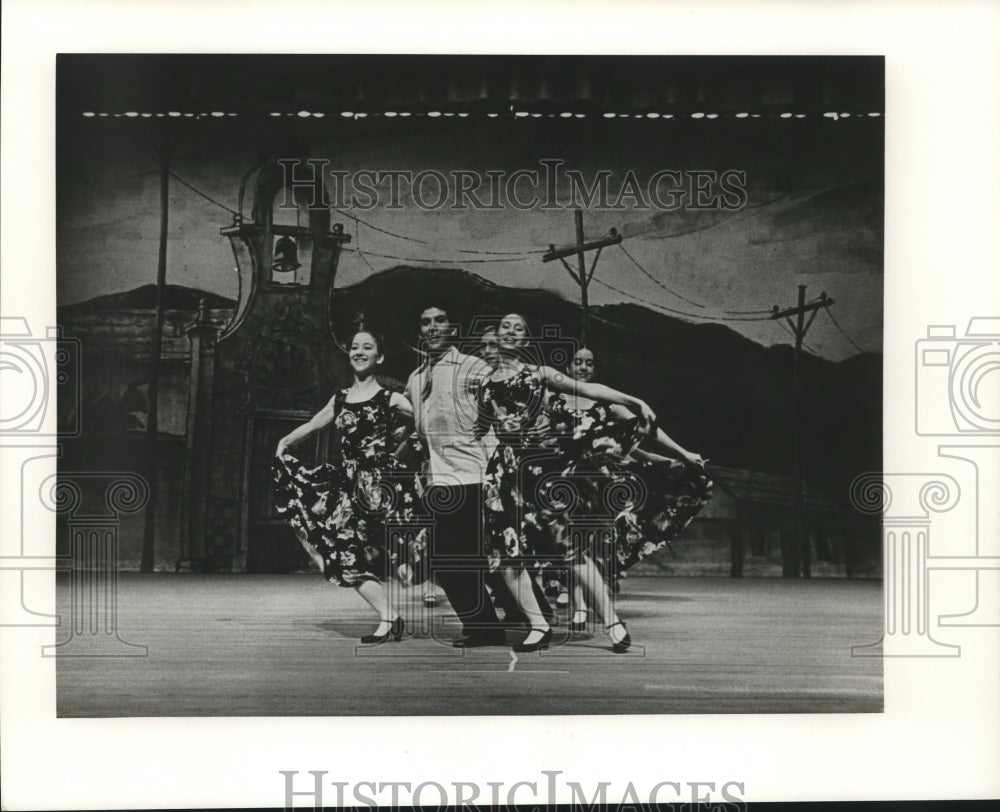 1976 Folklorico Performers at Rio Grande Valley Civic Ballet - Historic Images