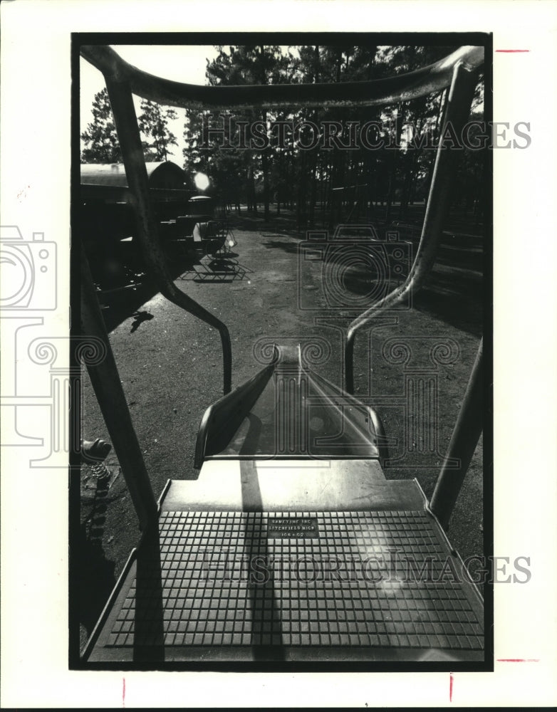 1987 Press Photo Slide at Houston Playground - hcx14408 - Historic Images