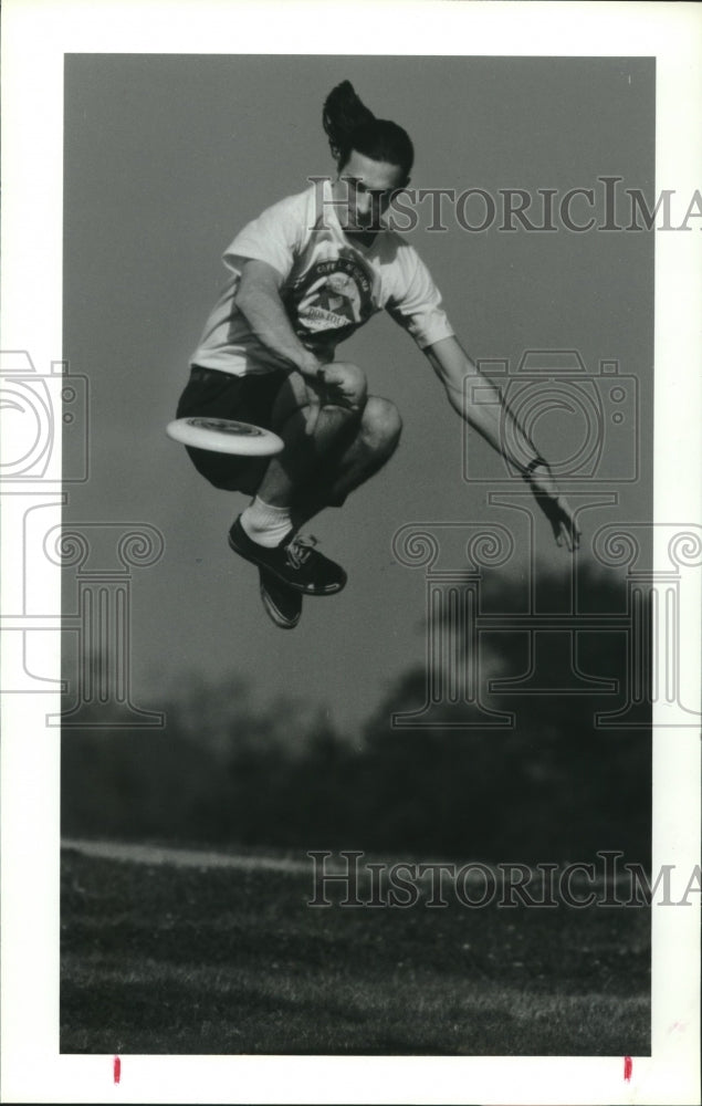 1992 David Maxwell Becomes Airborne in Hermann Park, Houston,Texas - Historic Images