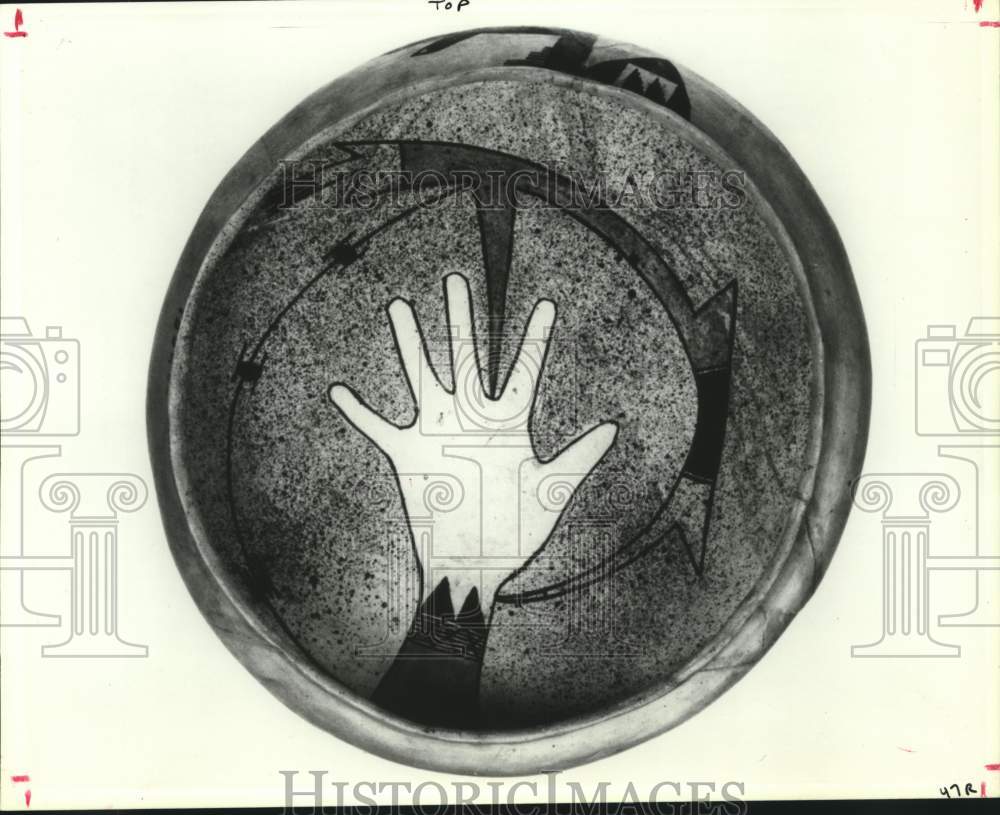 1988 Example of Hopi Indian Pottery in Smithsonian Institution - Historic Images