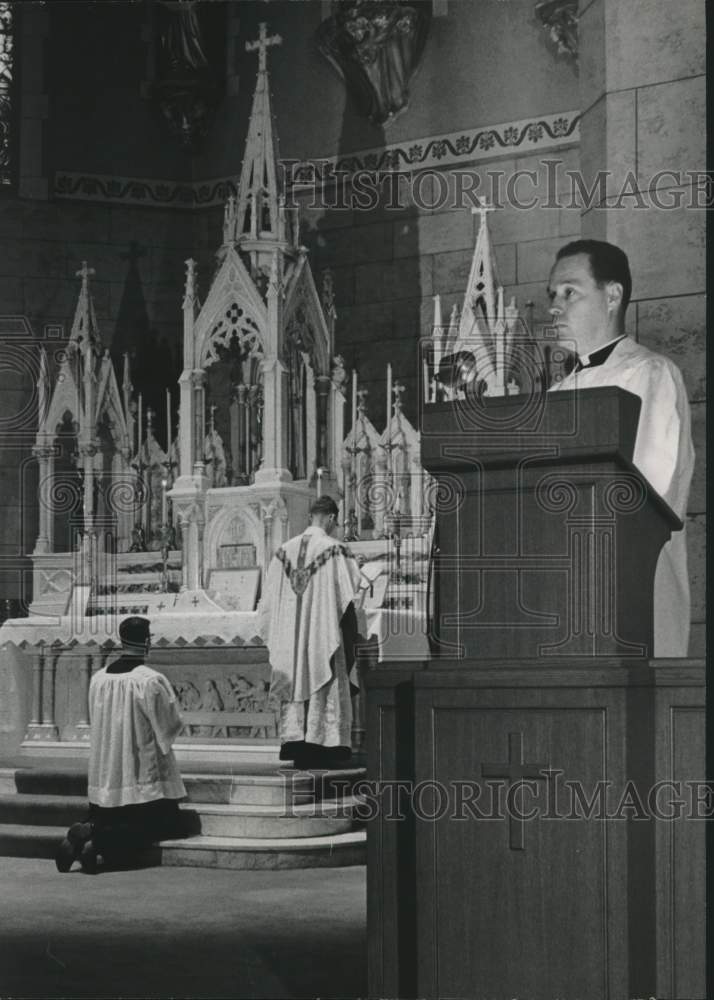 1969 Rev. Bernard Ganter delivers sermon at Sacred Heart Cathedral - Historic Images