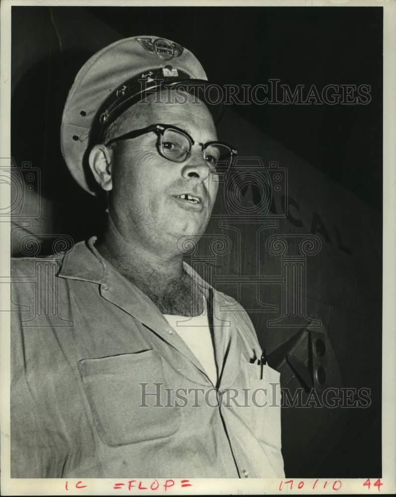 1968 Press Photo H.S. Wetsell, Orange, Texas Truck Driver, Heard Shots - Historic Images