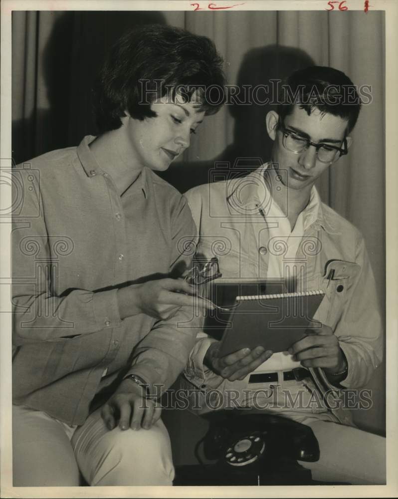 1962 Press Photo High School Star and Business Manager, Spring Branch, Texas - Historic Images