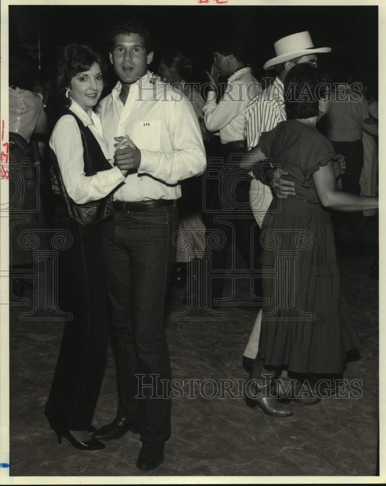 1984 Press Photo Dancers at Spindletop International - Historic Images