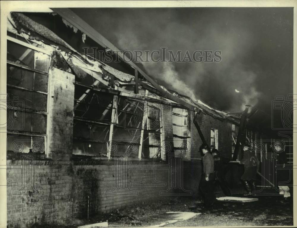 1961 Fire at Spring Branch, Texas school - Historic Images