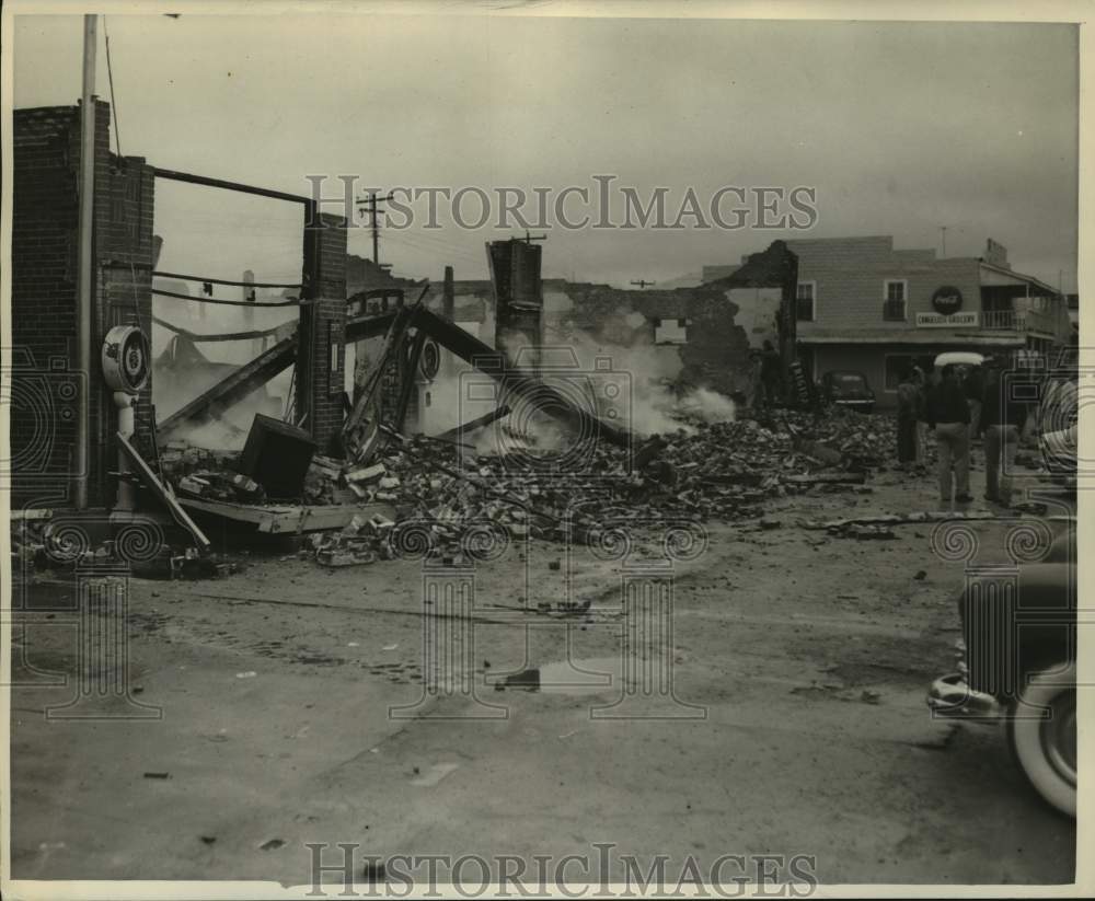 1953 Press Photo Aftermath of Fire in Stafford, Texas - Historic Images