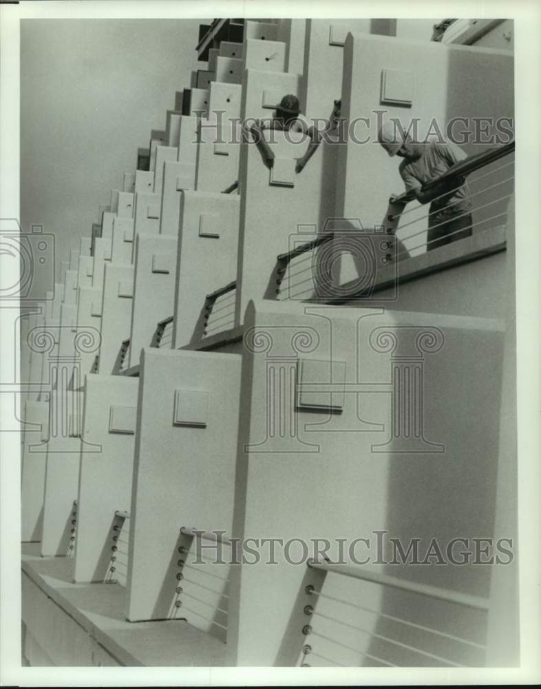 1992 Workers Finish Up Stouffer Concourse Hotel at Atlanta Airport - Historic Images