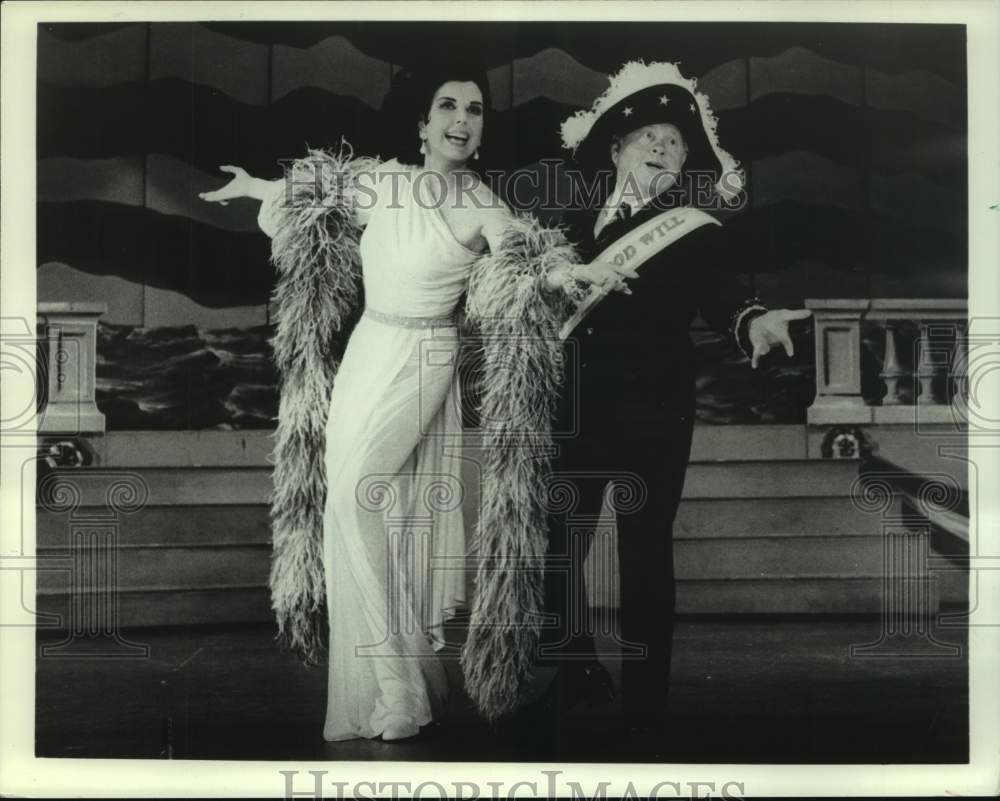 1983 Press Photo Mickey Rooney and Ann Miller star in play "Sugar Babies" - Historic Images
