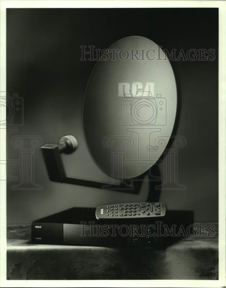 1996 Press Photo RCA&#39;s DS7430RA - Digital Satellite System for TV - Historic Images