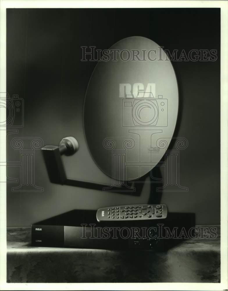 1996 Press Photo RCA's DS7430RA - Digital Satellite System for TV - Historic Images