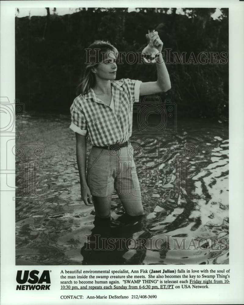 1995 Press Photo Janet Julian in scene from &quot;Swamp Thing&quot; - to air on USA - Historic Images