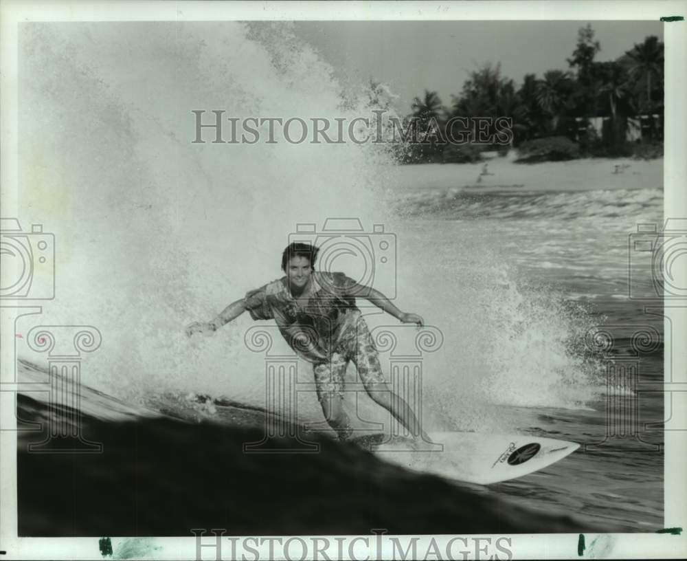 1986 Press Photo Forenza Surfing winner Jodie Cooper - Historic Images