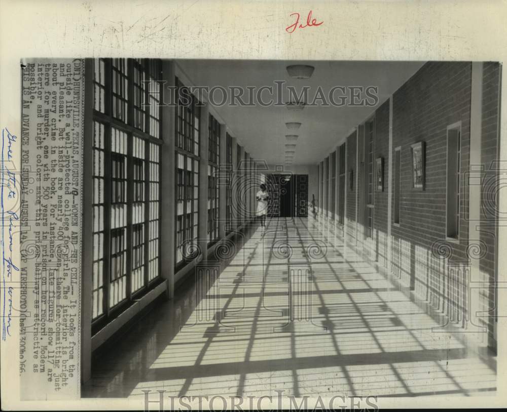 1966 Press Photo Bright hallway at Goree - Texas women's prison - Historic Images