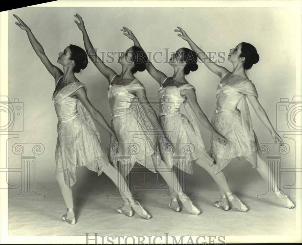 1980 Press Photo Texas Ballet dancers in &quot;Classical Symphony&quot; - Historic Images