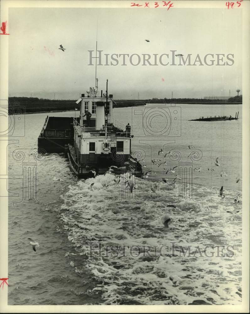 1970 U.S. Steel shipment going up Cedar Bayou to Texas Works - Historic Images