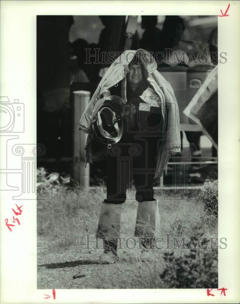 1989 Press Photo Mexico City firefighter at Texas A&amp;M firefighter school - Historic Images